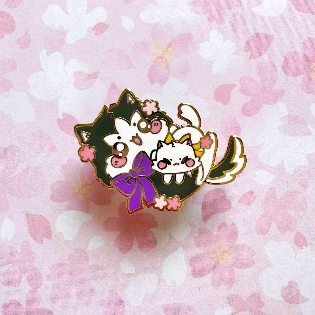 Floral Ranwan Pin